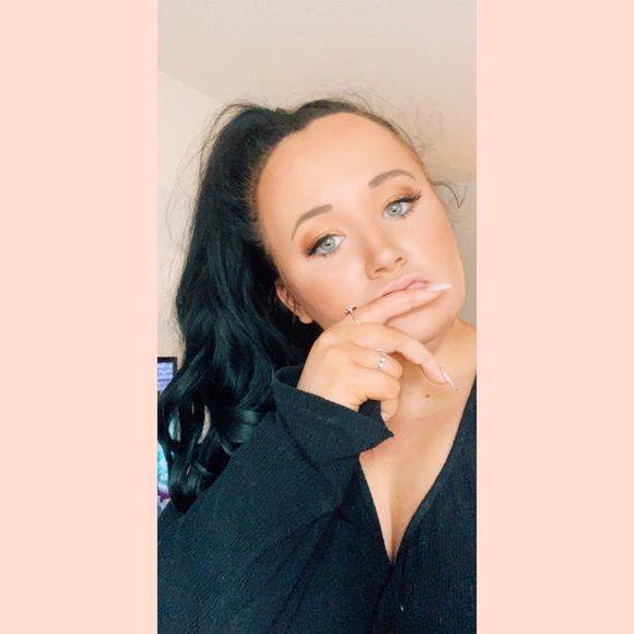 Meet your posher, Amy! - Picture 7 of 7